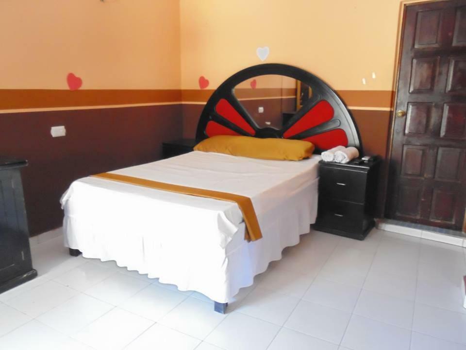 Hotel Leones Marinos ซานมิเกล ภายนอก รูปภาพ
